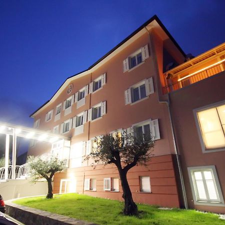 Hotel Kozana Dobrovo Exteriör bild