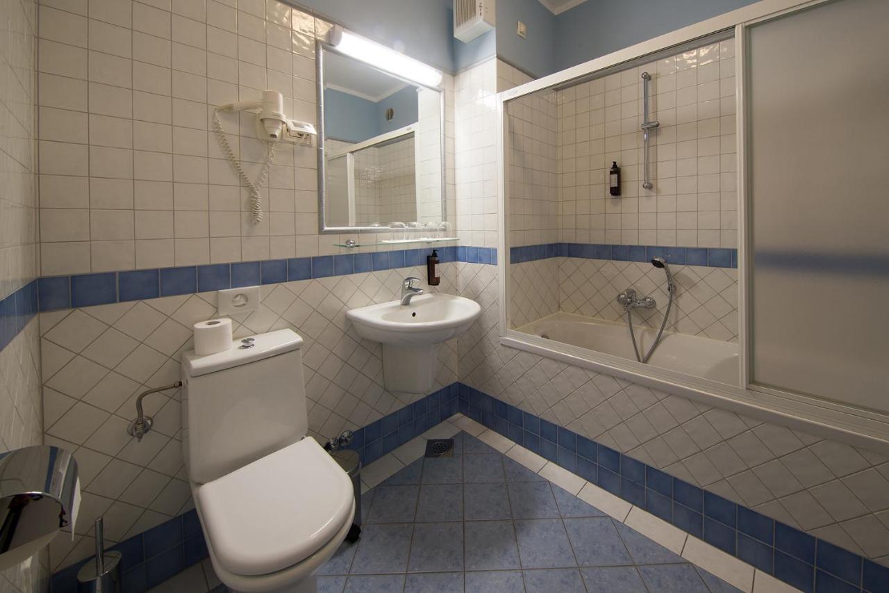 Hotel Kozana Dobrovo Exteriör bild